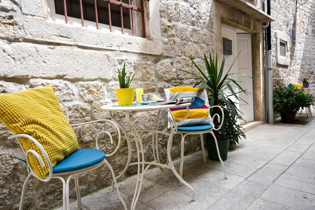 Apartamento Tragos Lemon Tree Trogir Exterior foto
