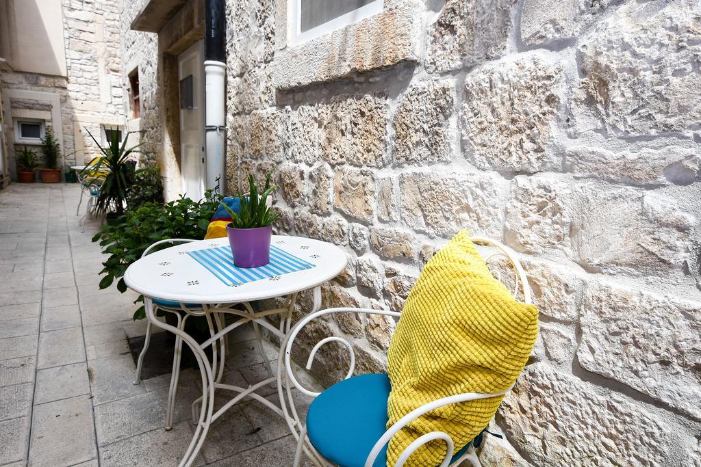 Apartamento Tragos Lemon Tree Trogir Exterior foto