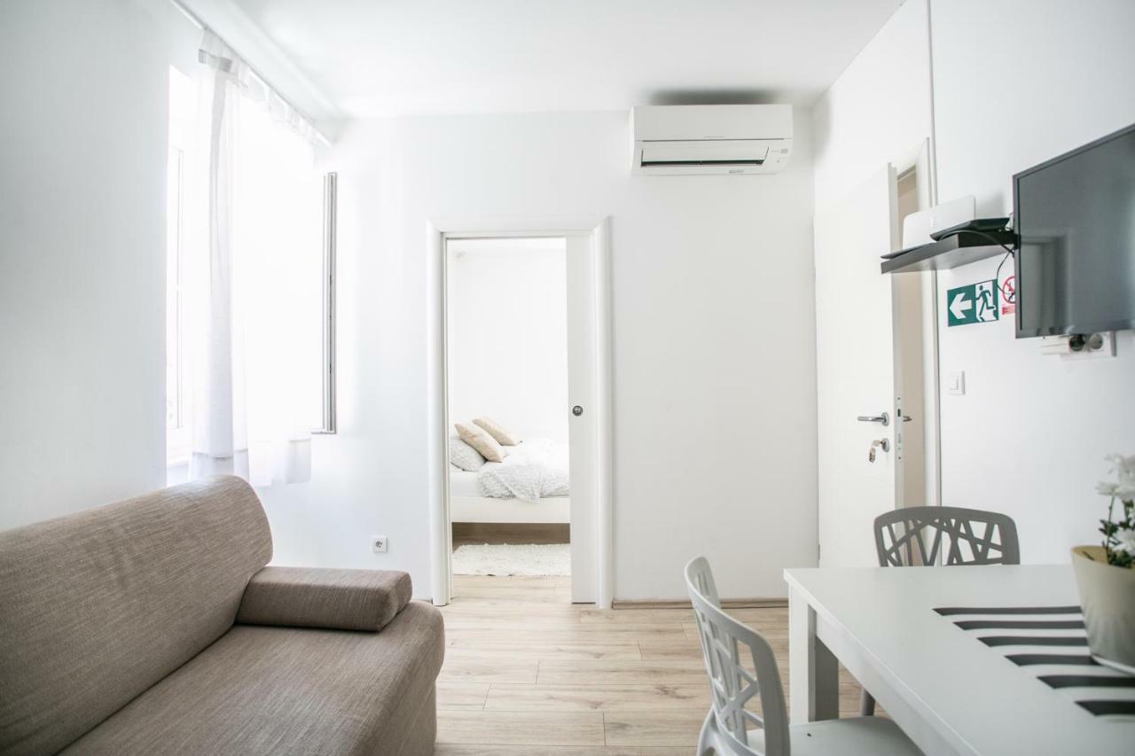 Apartamento Tragos Lemon Tree Trogir Exterior foto